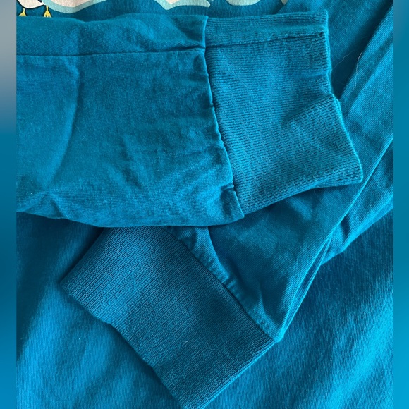 Like-New Unisex Coca-Cola Long Sleeve T-Shirt with Polar Bear & Puffin - Picture 6 of 6